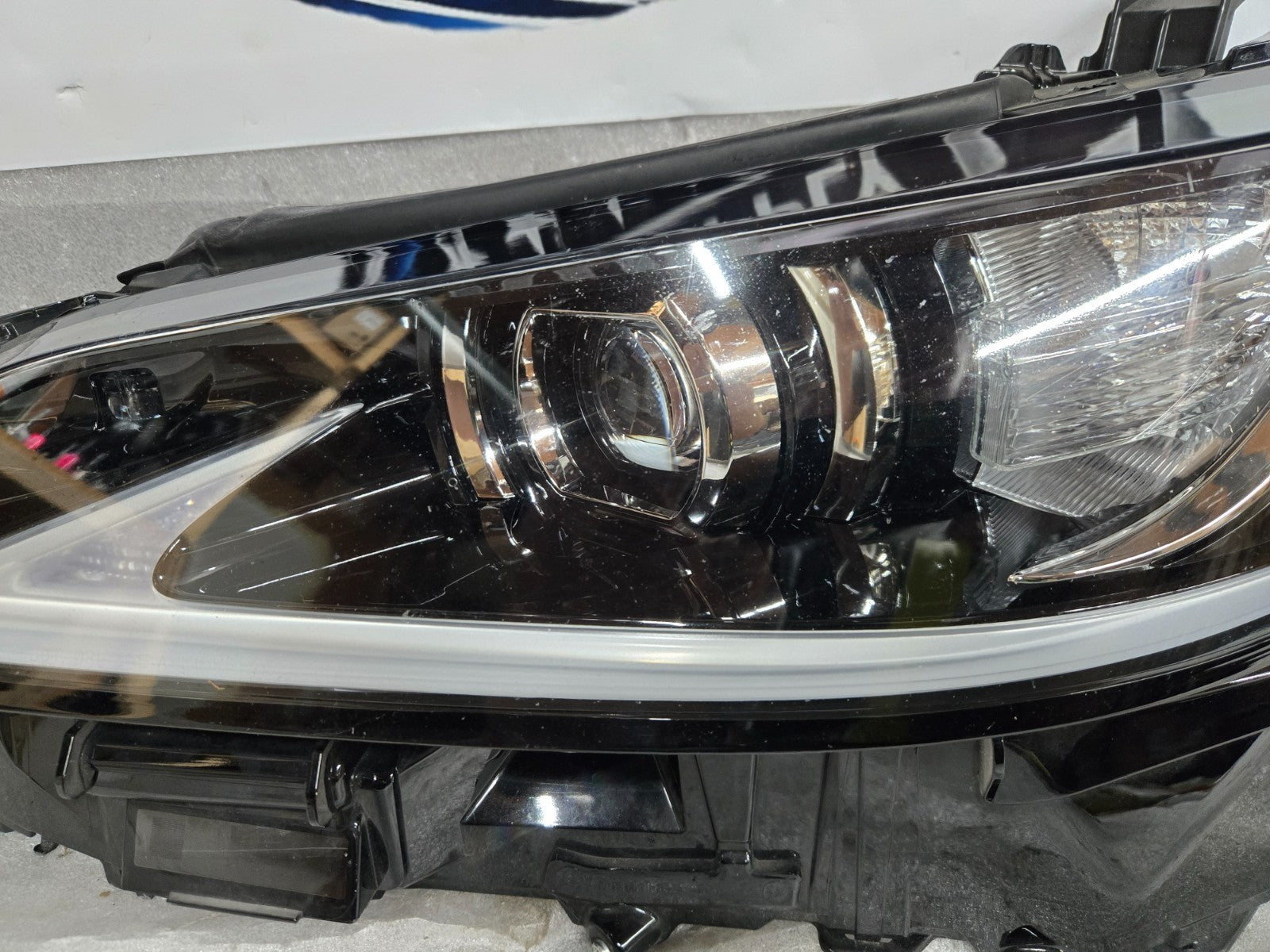 2019 2020 2021 LEXUS ES300H ES350 LEFT LH DRIVER LED HEADLIGHT OEM USED