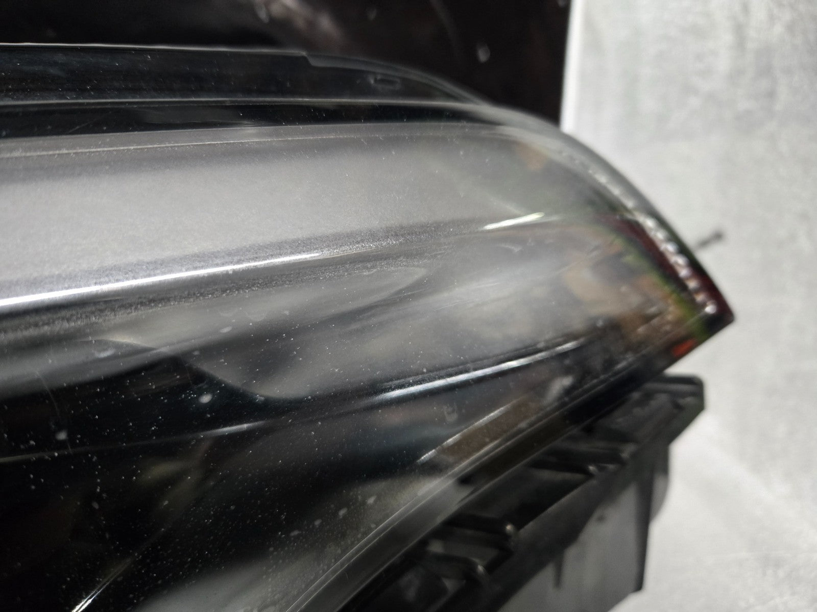 2019–2023 JEEP CHEROKEE RIGHT RH PASSENGER SIDE LED HEADLIGHT OEM P68275944AG