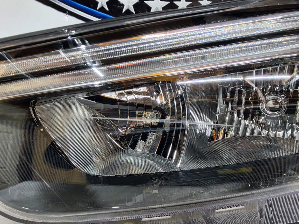 2017-2021 BUICK ENCORE Left LH Driver Headlight Halogen w/ LED OEM 42771350