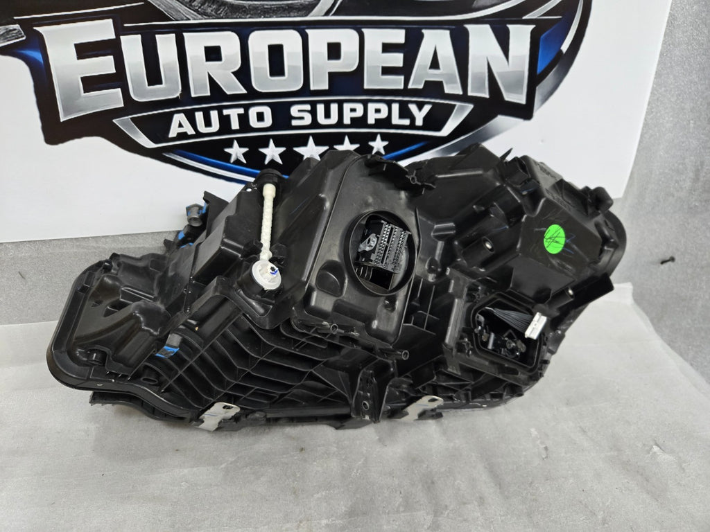 2022-2025 BMW 3-Series Right RH Passenger Shadowline LED Headlight OEM 7886664