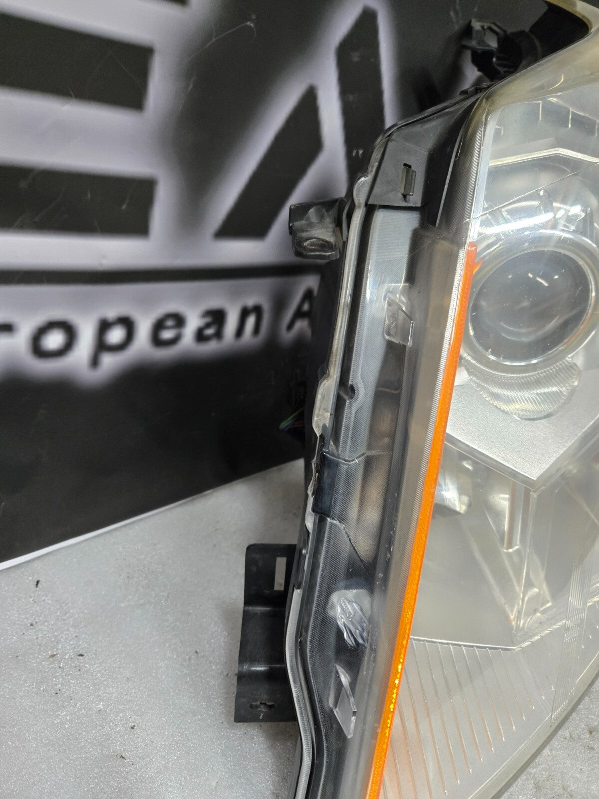 2010-2013 Cadillac SRX Left Driver Side Headlight Halogen OEM 22853872