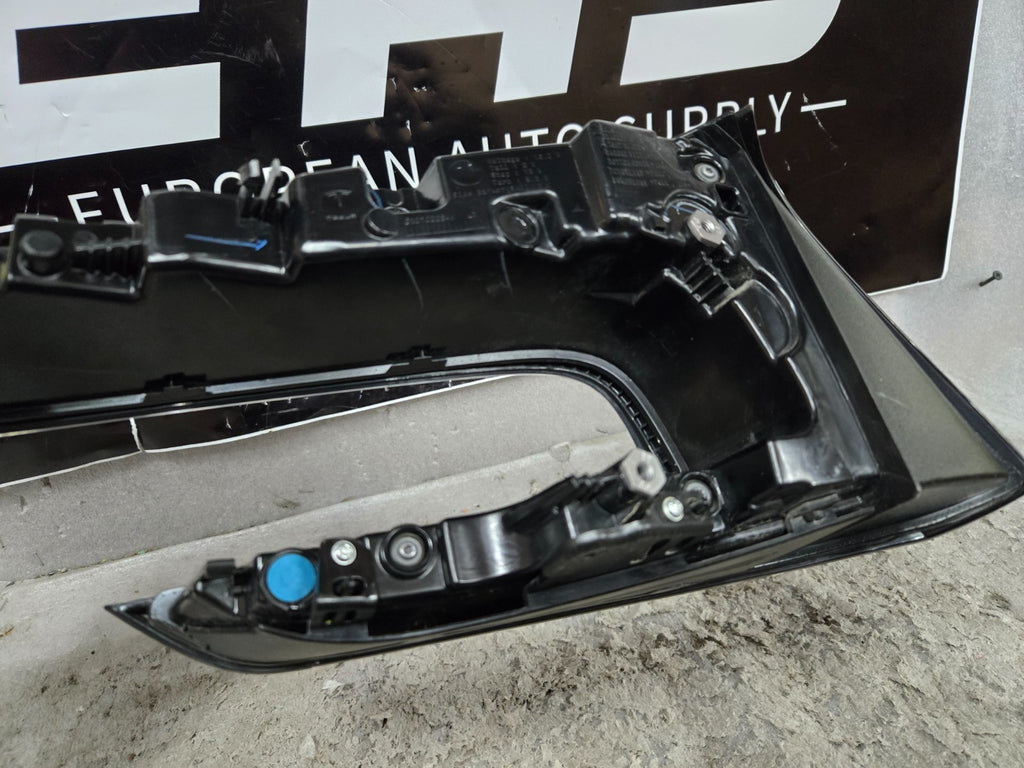 2024-2026 Tesla Model 3 Highland Rear Left LH Driver Tail Light 1691498-00-F OEM
