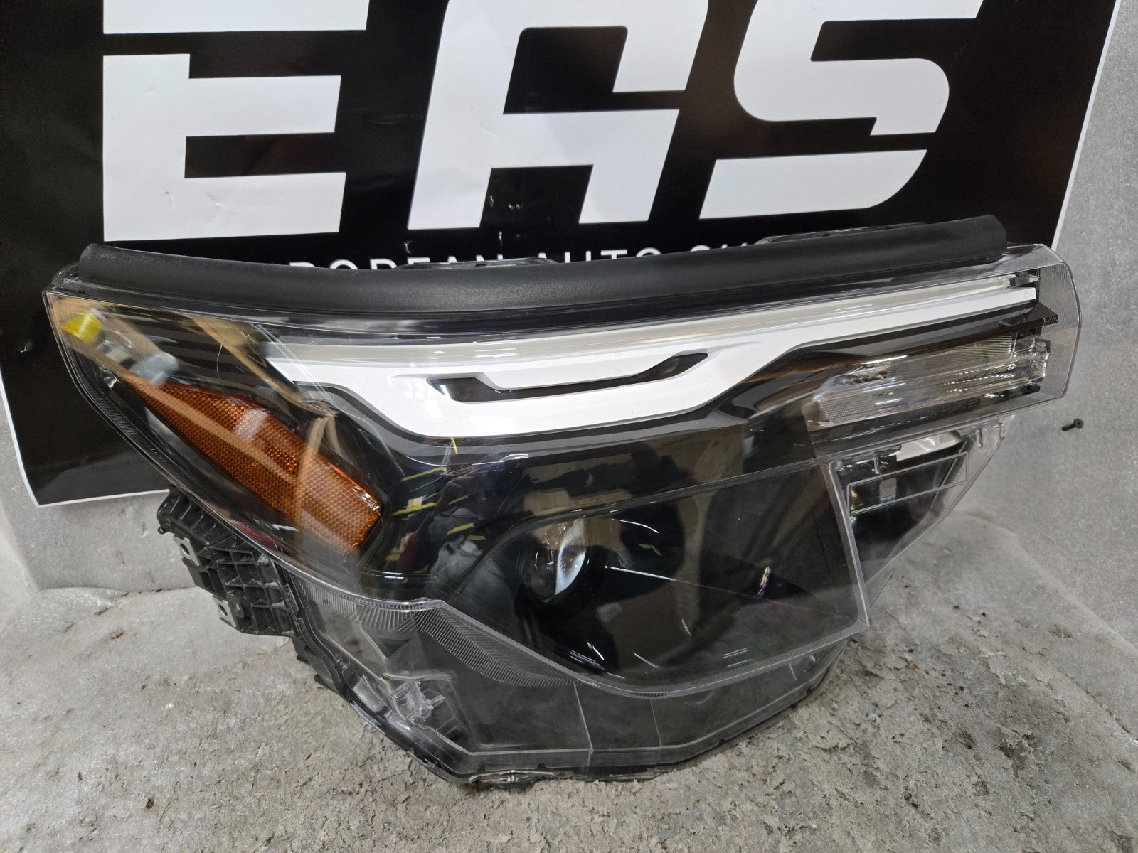 2025 2026 Subaru Forester Black LED Right RH Passenger Side Headlight OEM K5