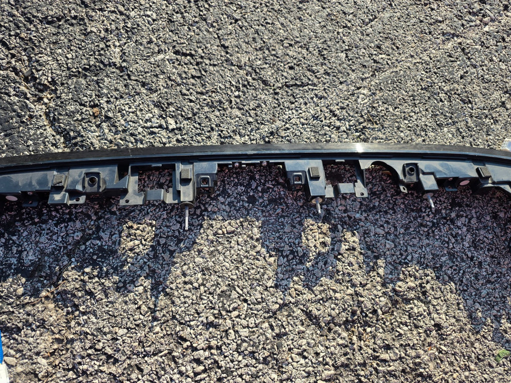 2021 2022 2023 2024 Lexus IS300 IS350 Rear Center Tail Light OEM LED 81580-53190
