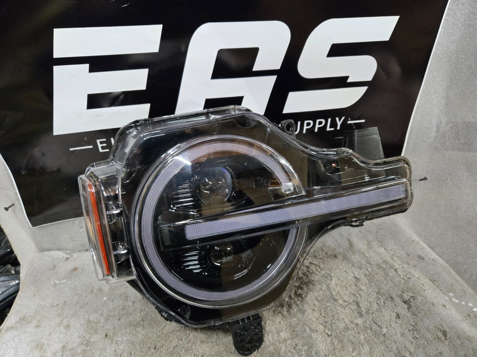 Morimoto XB RGB DRL Integrated Multi-Pin LED Headlight RH 2021-24 Ford Bronco