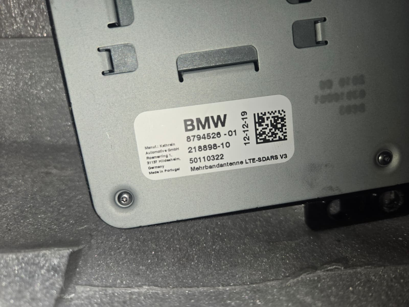 2019 - 2024 BMW 840 850 F92 G14 G16 REAR RADIO ANTENNA CONTROL MODULE 8794526