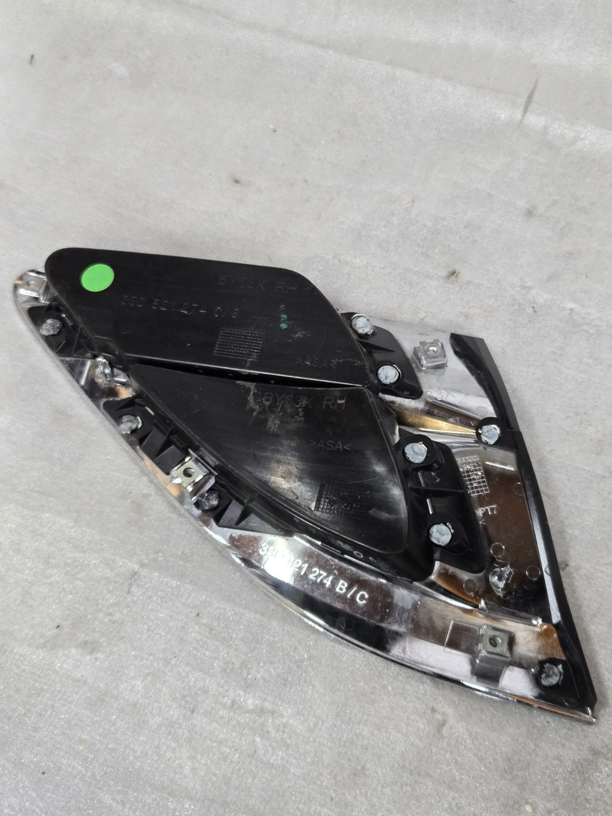 2018-2022 BENTLEY CONTINENTAL SPEED RIGHT RH FENDER VENT CHROME OEM 3SD821274C