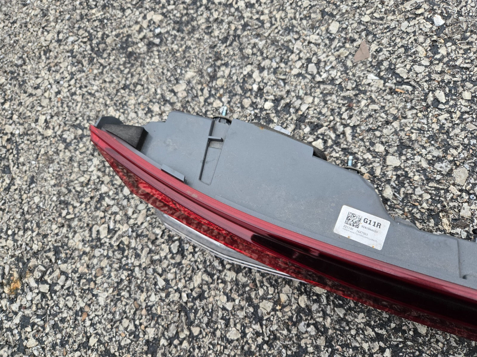 2021 2022 2023 Hyundai Elantra Tail Light Trunk Mounted 92409-AA020 OEM