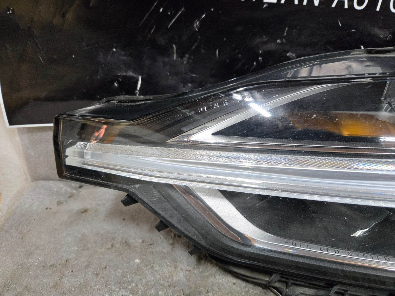 2018-2022 Volvo XC60 Left Driver Side FULL LED Headlight OEM 32228490 COMPLETE!!
