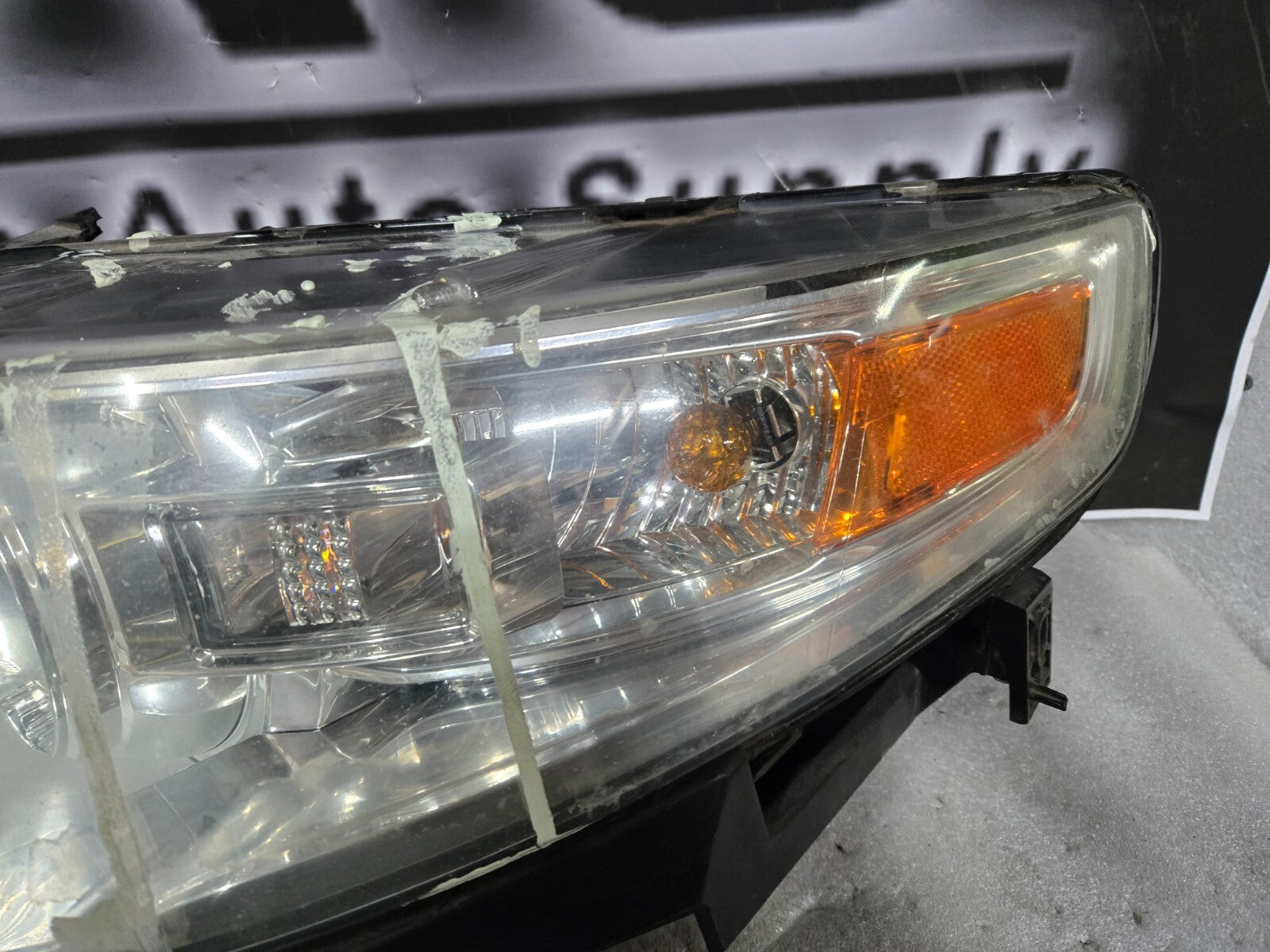 2009-2012 LINCOLN MKS FRONT LEFT SIDE HID XENON HEADLIGHT LIGHT OEM Driver L