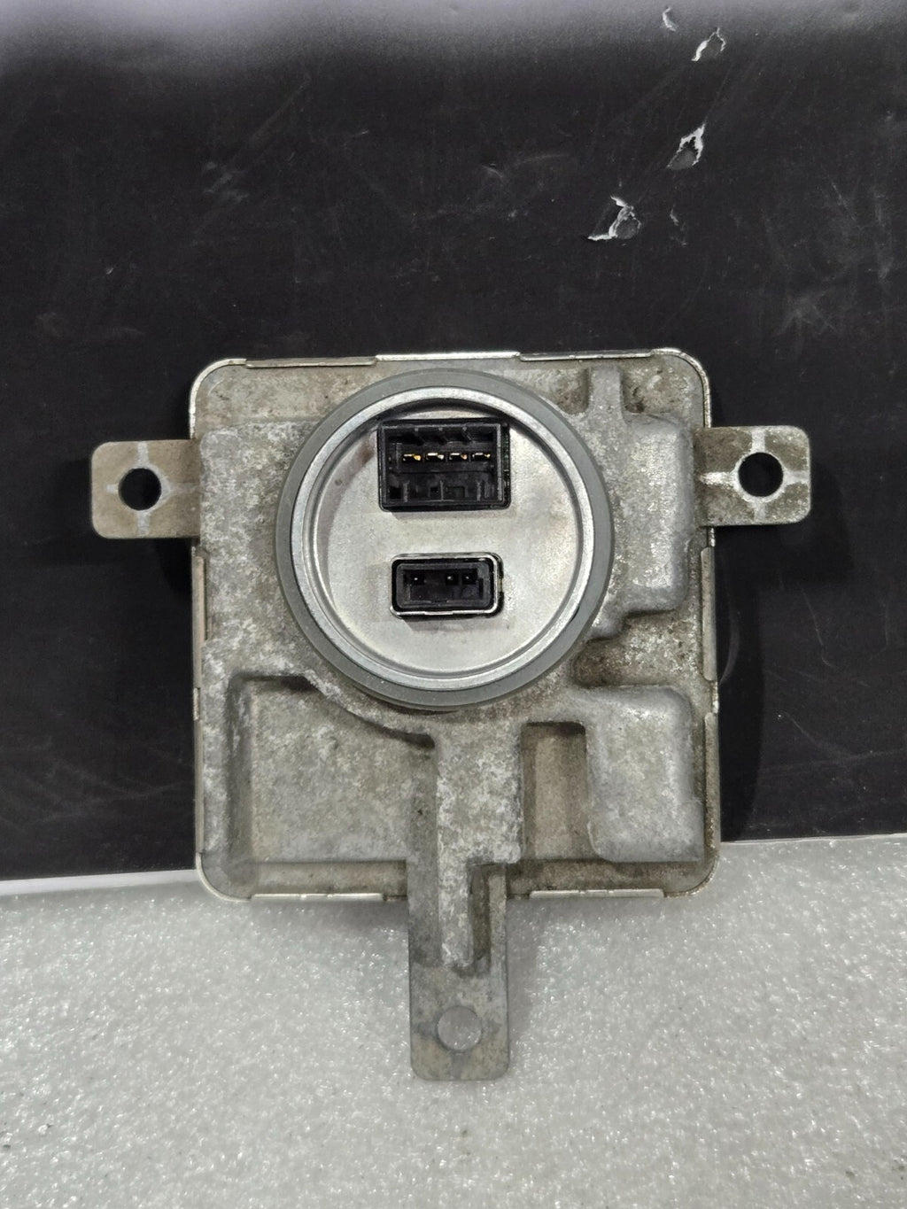 OEM Audi VW Xenon Ballast HID Light Control Unit Computer Module 8K0.941.597 E