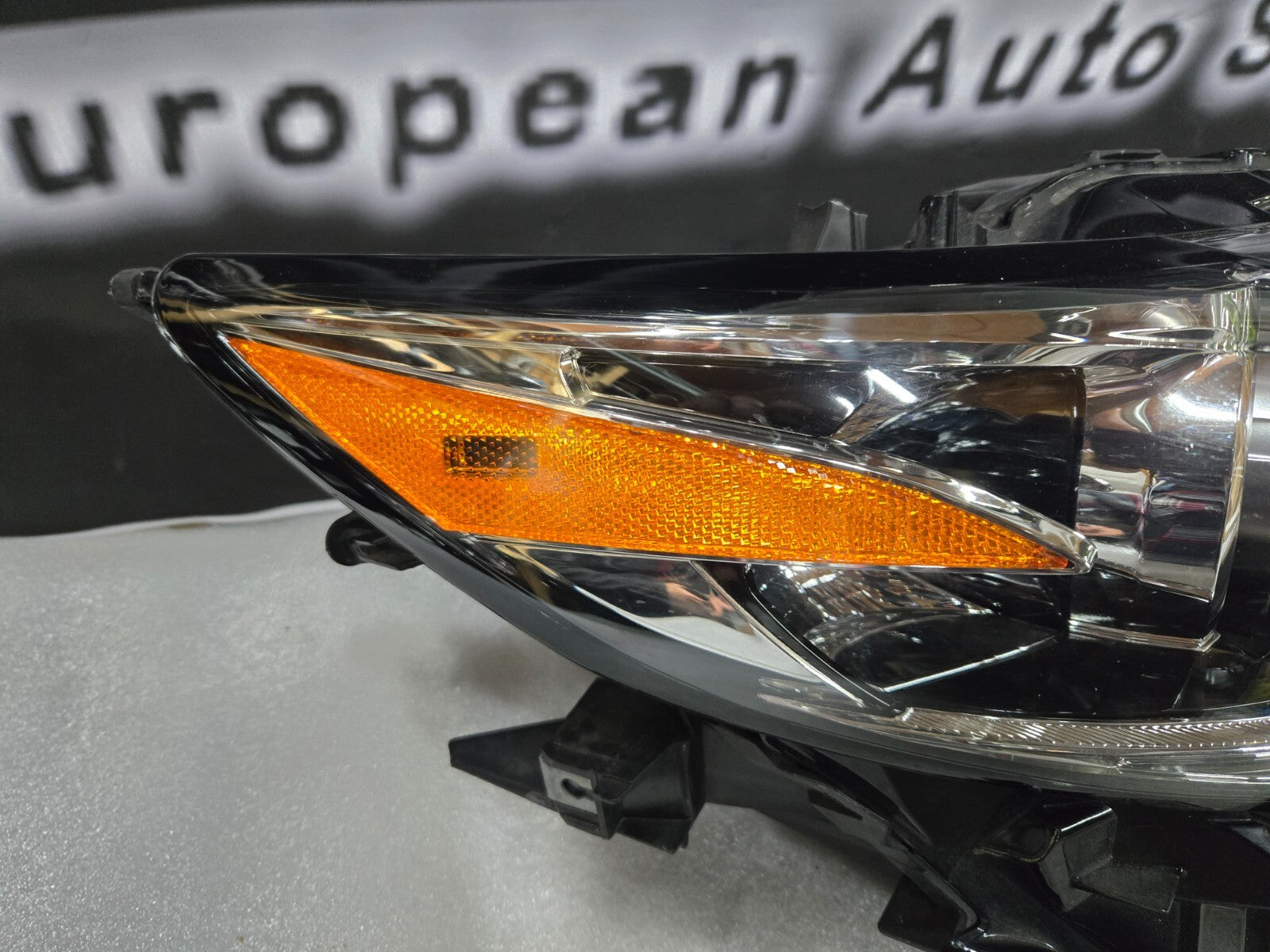 2016-2018 Lexus ES ES350 ES300h Dual Projector LED Headlight Right RH Side OEM