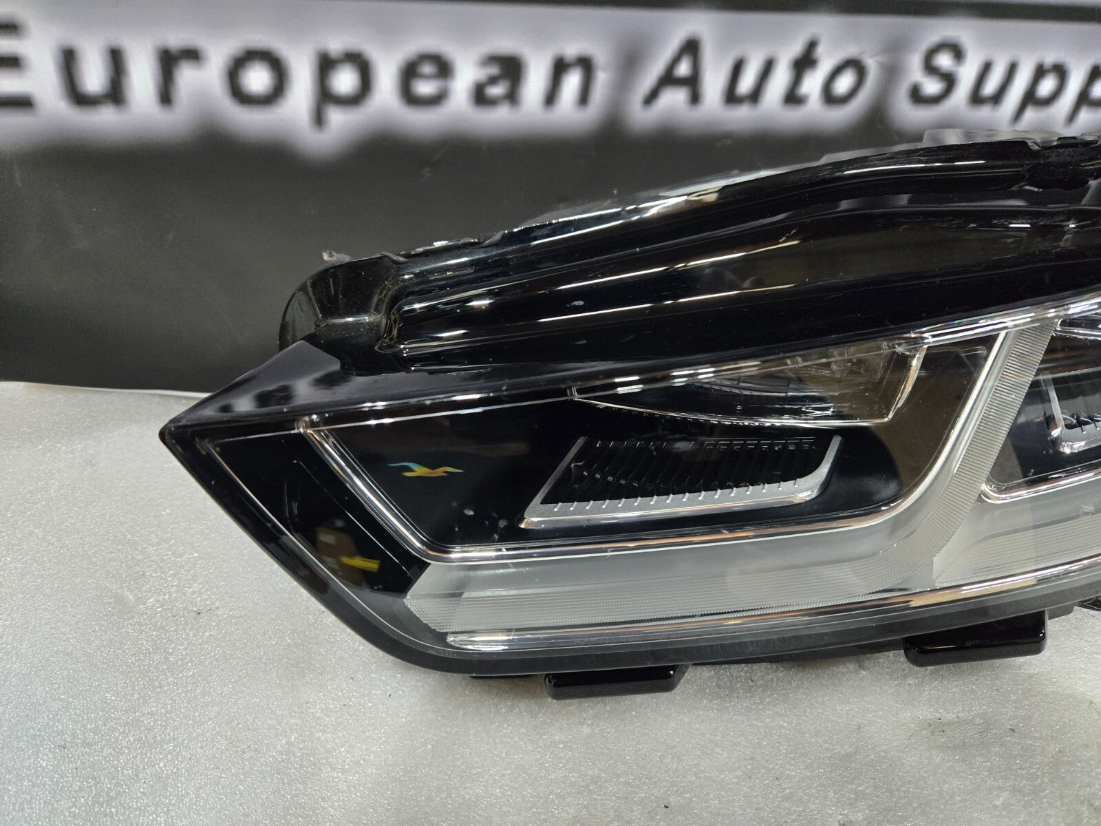 2019 2020 2021 2022 Jaguar I-Pace LED Headlight Left Driver Side J9D313W030 OEM