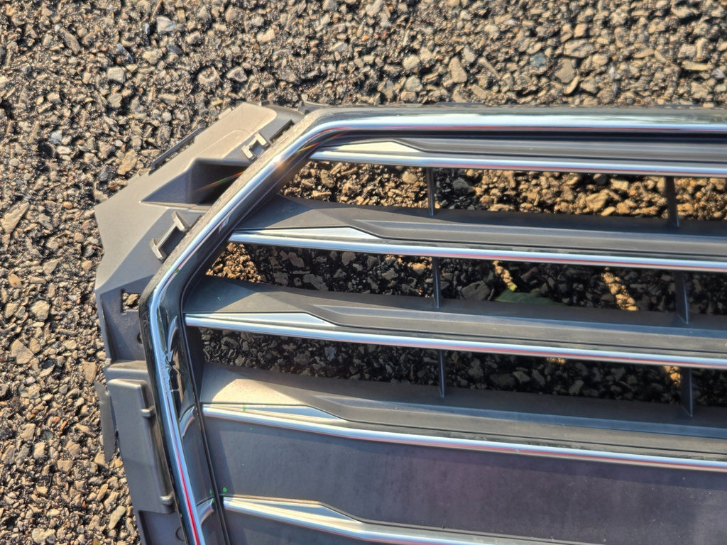 2018 2019 Audi A4 Sedan Grill 8W0853651 OEM