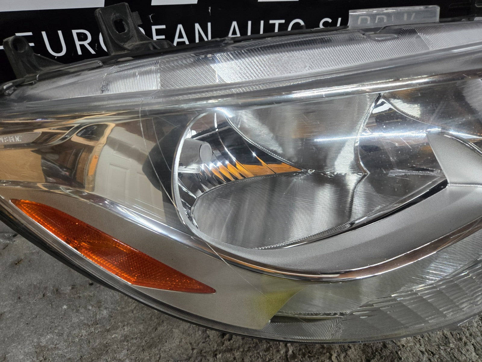 2018-2019 MERCEDES-BENZ SPRINTER RIGHT PASSENGER HEADLIGHT HALOGEN A9109060500