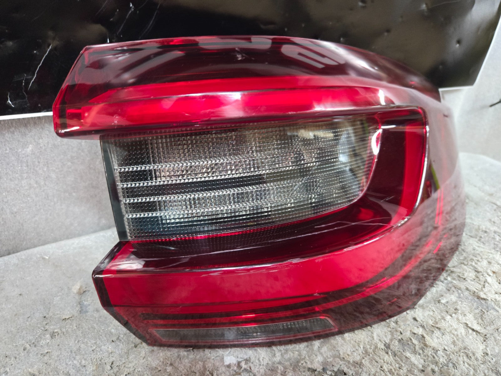 2019-2023 BMW X5 G05 REAR RIGHT QUARTER MOUNTED RH LED TAILLIGHT TAIL LIGHT OEM