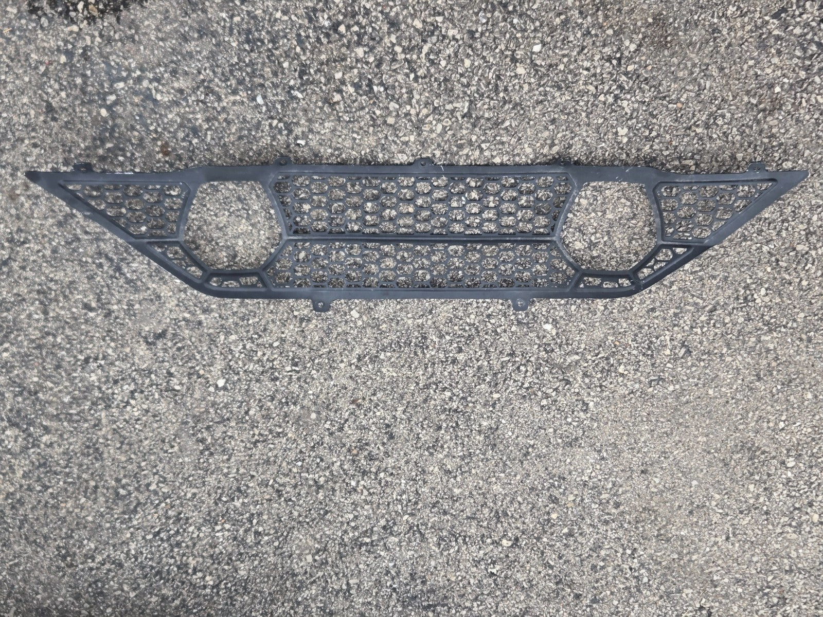 2019-2021 LAMBORGHINI AVENTADOR SVJ REAR BUMPER EXHAUST GRILL 470807684G OEM