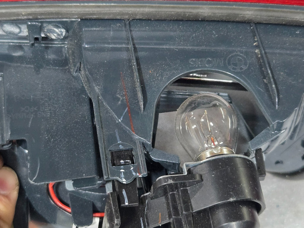2012-2015 BMW 328I F30 320I REAR LEFT LH DRIVER SIDE INNER TAILLIGHT 7259915 OEM