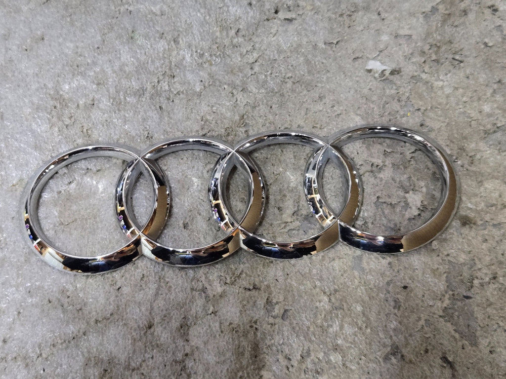 2018-2023 AUDI TT RS QUATTRO - Trunk Emblem / Badge / Rings 8S0853742 OEM USED