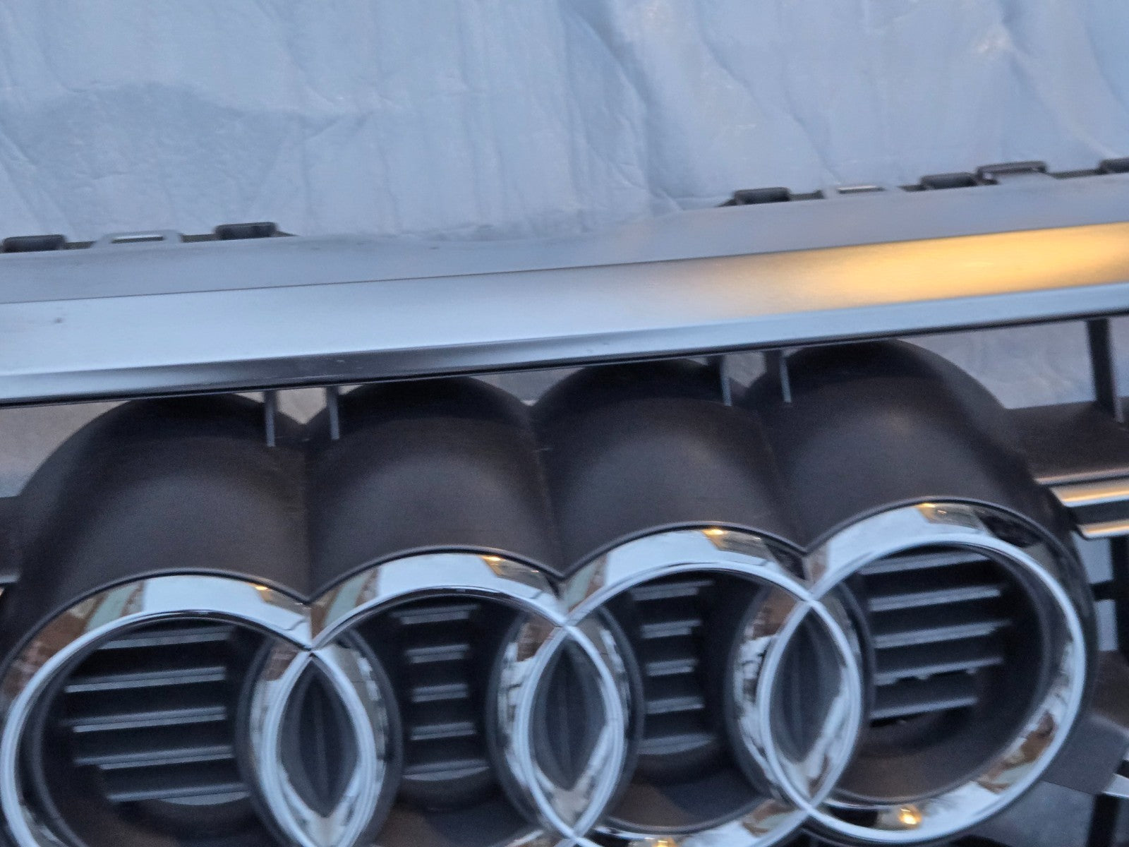 2018-2020 AUDI SQ5 FRONT GRILL GRILLE COMPLETE w/ CAMERA & SENSORS OEM 80A853651