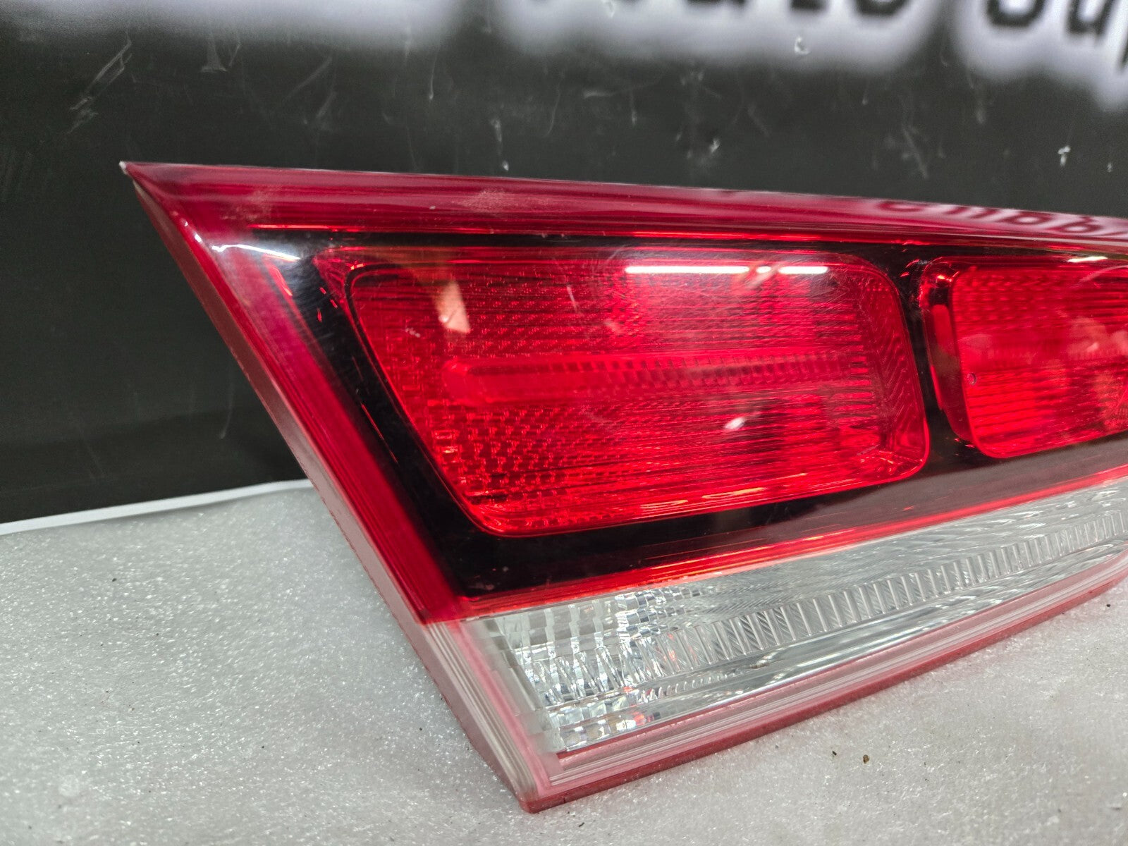 2016-2018 KIA OPTIMA TAIL LIGHT ASSEMBLY INNER TRUNK LEFT SIDE LED 92403-D4 OEM