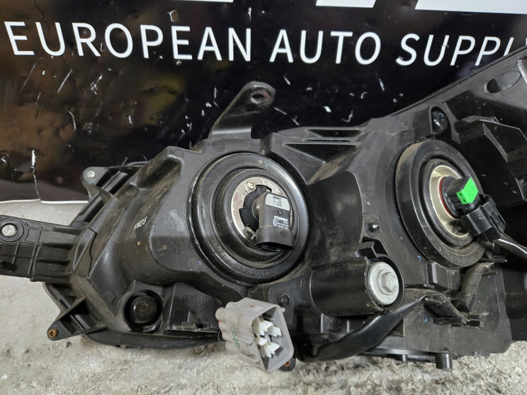 2012-2016 Subaru Crosstrek Halogen Right RH Headlight Assembly OEM 84001FJ320