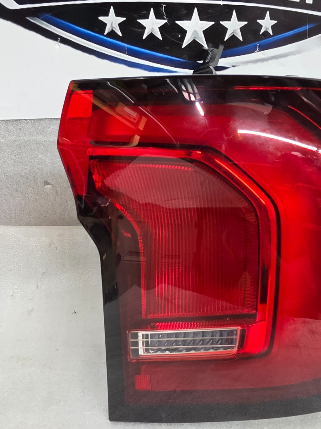 2025-2026 GMC Terrain Passenger Right RH LED Tail Light OEM 26576395