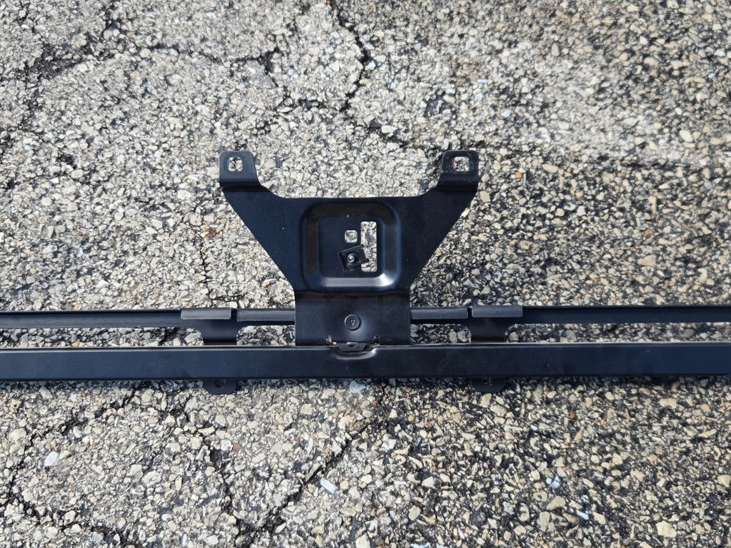 LAMBORGHINI HURACAN REAR BUMPER CROSSMEMBER SUPPORT MOUNT BRACKET OEM 4T0813753E