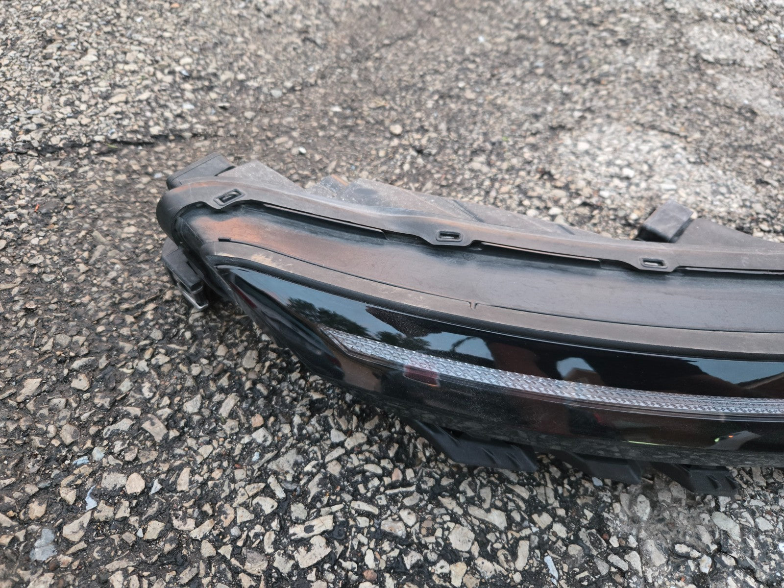 2024 2025 HYUNDAI SONATA FRONT LED DAYTIME RUNNING LIGHT BAR OEM 92209-L1550