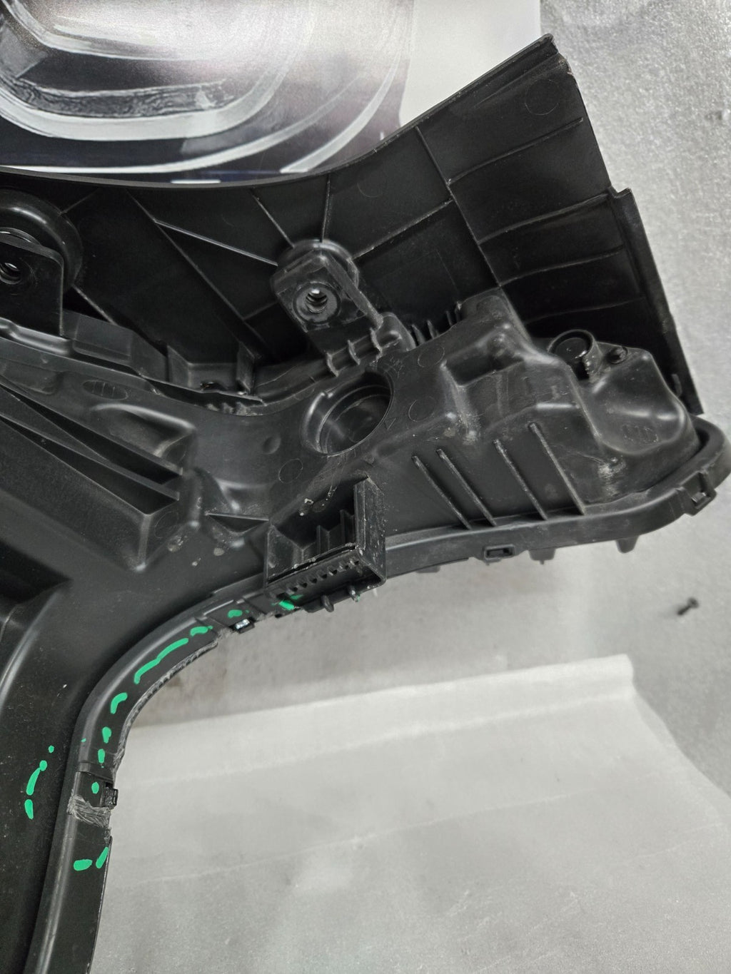 2024 2025 2026 Kia Sorento LED Projector Headlight Left Driver OEM 92101-R5600