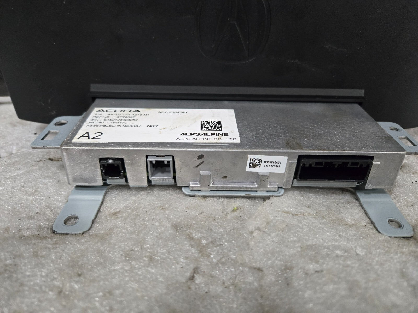 OEM ACURA RADIO NAVIGATION INFORMATION DISPLAY SCREEN GPS 8A700-TYA-A012-M1