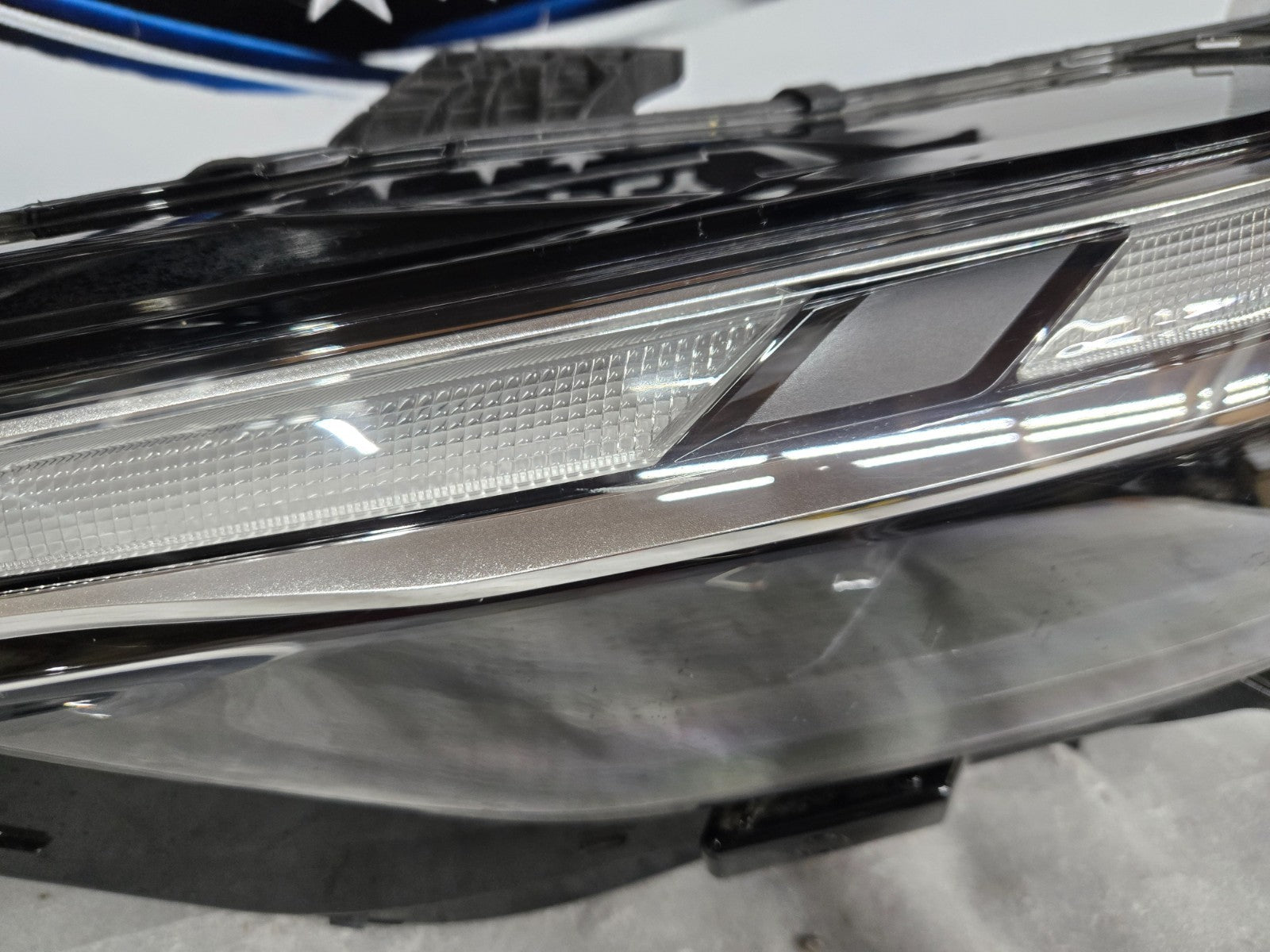 2025-2026 Audi Q5 SQ5 Left LH Driver Non-Matrix LED Headlight OEM 8MA941033F