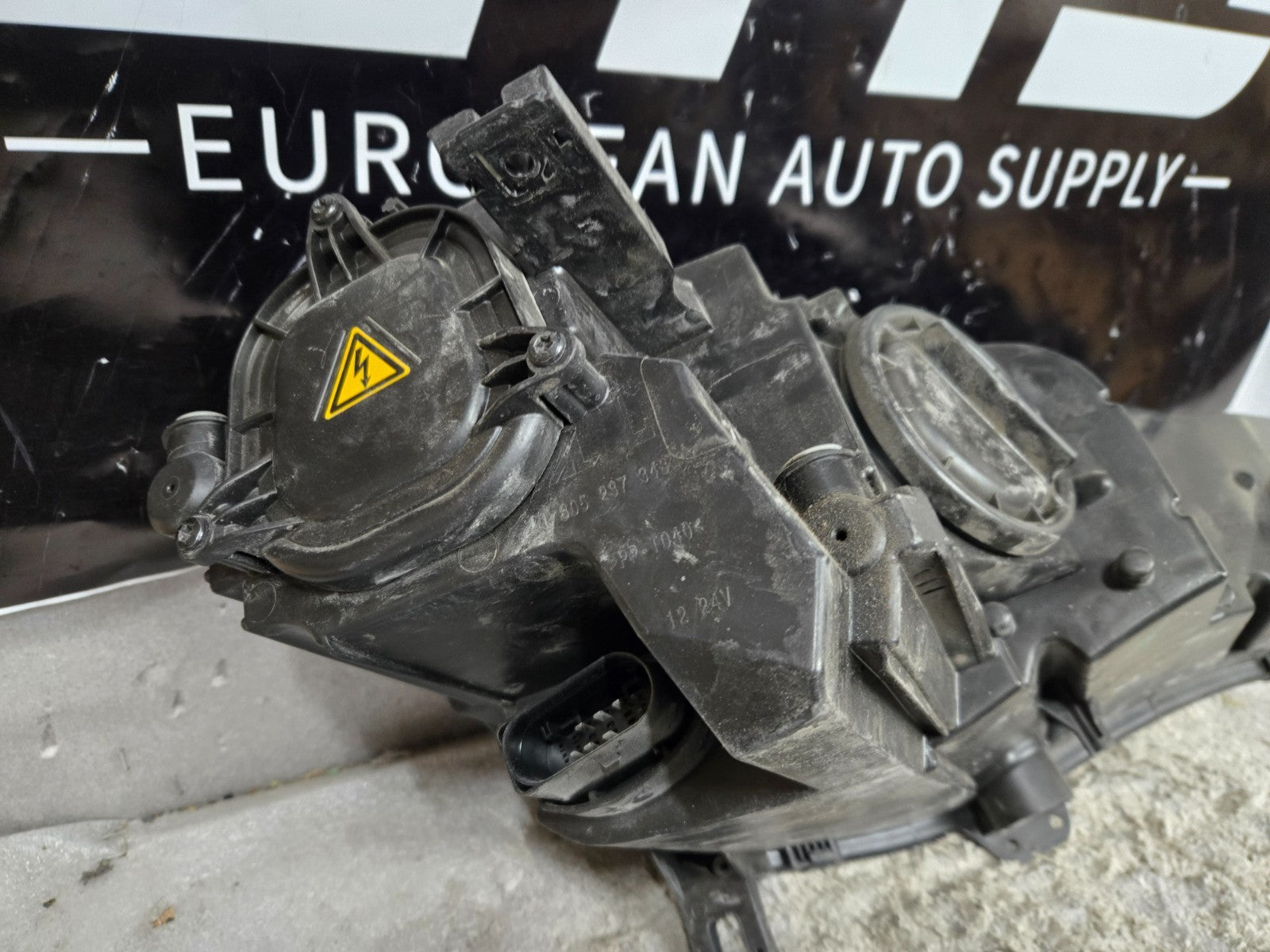 2017 - 2019 Audi A4 S4 Xenon HID HEADLIGHT Driver Left LH 8W0941005B OEM