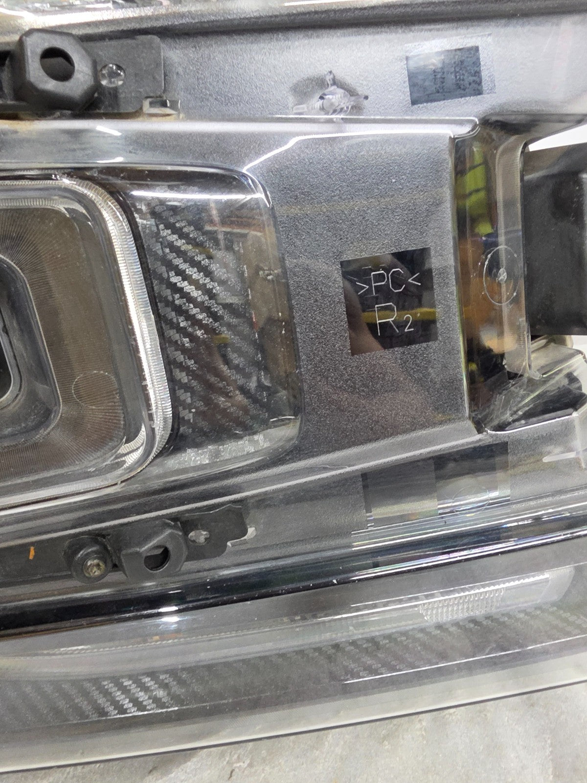 2019 2020 2021 CHEVROLET SILVERADO 1500 RIGHT PASSENGER HEADLIGHT 84621851 OEM