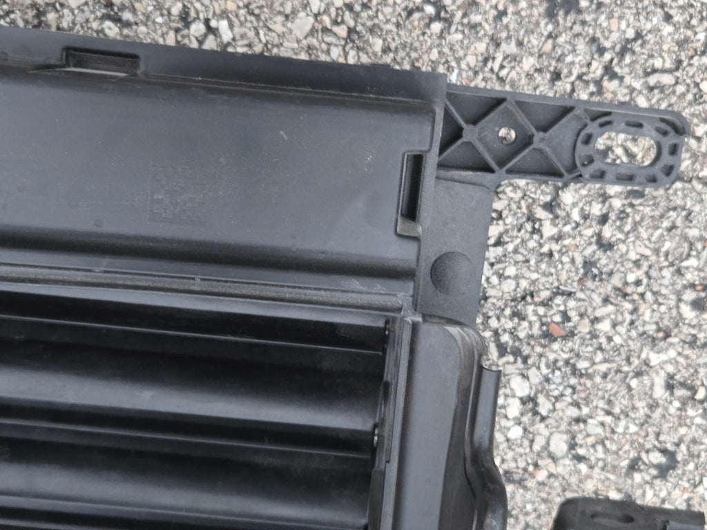 2022-24 FORD EXPEDITION Lower Radiator Support Air Vent Shutter Unit Factory OEM