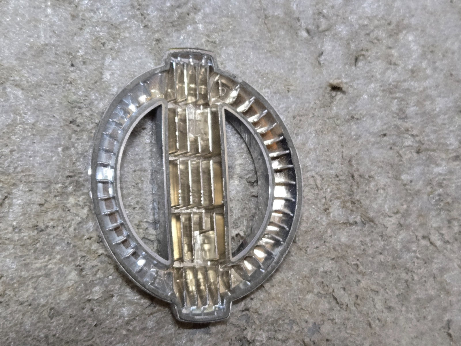 Genuine Nissan Emblem 90890-3VA0A OEM USED