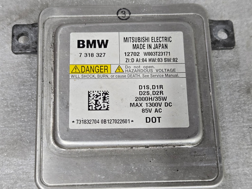 OEM 10-17 BMW F07 F10 5 Series Xenon Ballast Control Unit Module 7318327