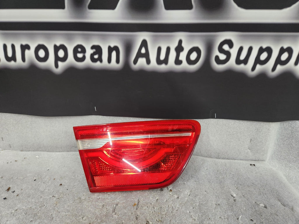 2017-2019 JAGUAR XE LEFT DRIVER REAR LIFTGATE INNER TAILLIGHT LAMP OEM 197339