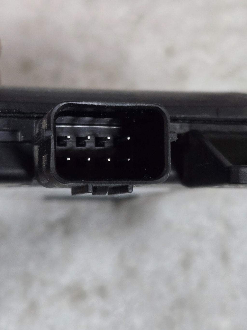 2021-2023 Hyundai Santa F Rear Left Blind Spot Radar Sensor Module 99140-S1500