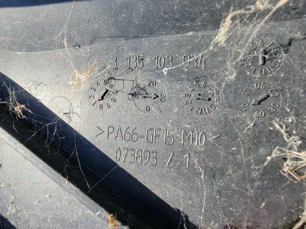 08-11 Mercedes W204 C300 Engine Radiator Cooling Fan Motor Assembly OEM 59k