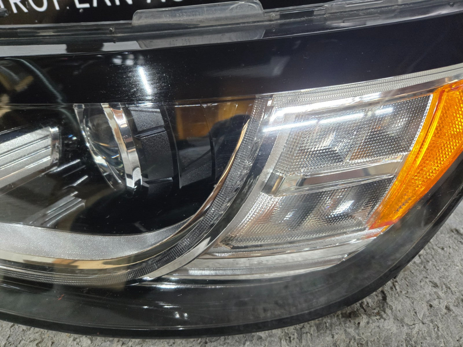 2014 2015 2016 2017 Range Rover Sport Xenon HID Left Driver Headlight DK6213W030
