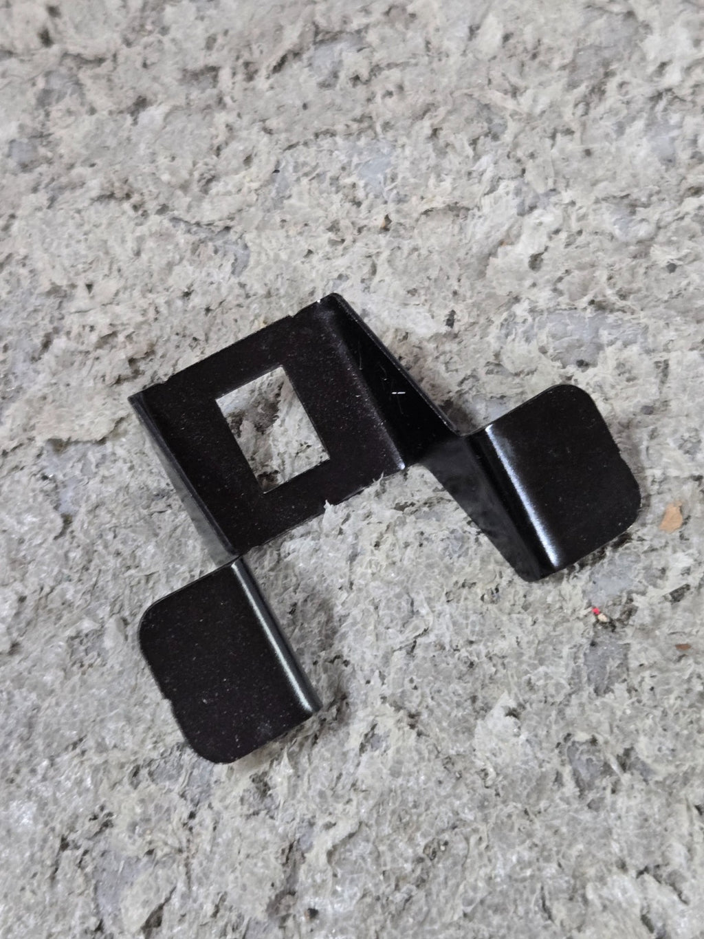 Genuine GM Passenger Side Front Fender Front Bracket 22780633 NEW