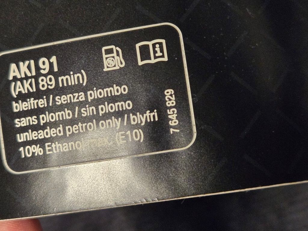 2012-2018 BMW F30 320i 328i SEDAN FUEL TANK RATING STICKER OEM 7645829 NEW
