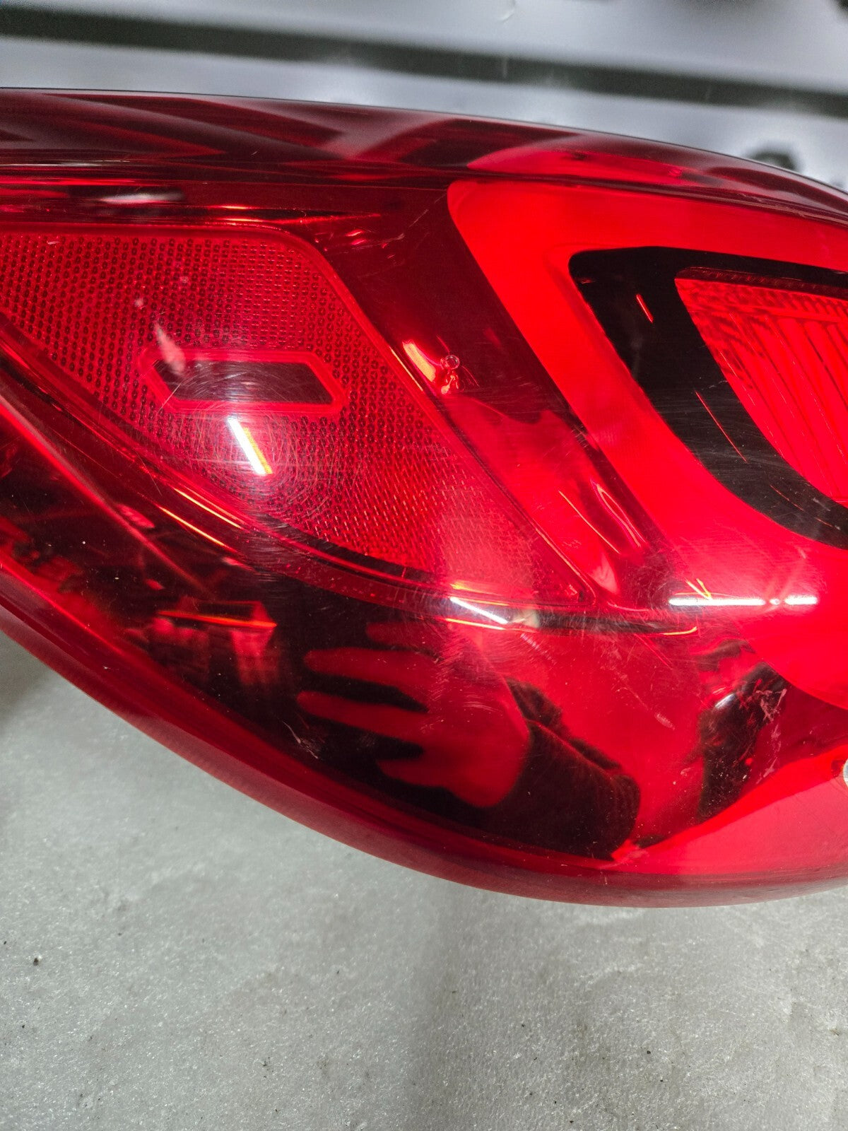 2014-2016 Kia Sportage Driver Tail Light Quarter Panel Mounted 924013W520 OEM