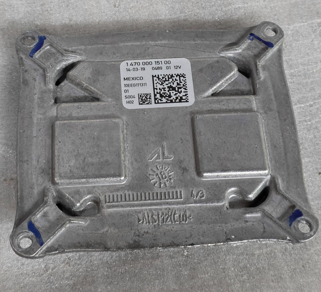 2017-2020 Chrysler Pacifica LED Headlight Module Ballast OEM 147000015100