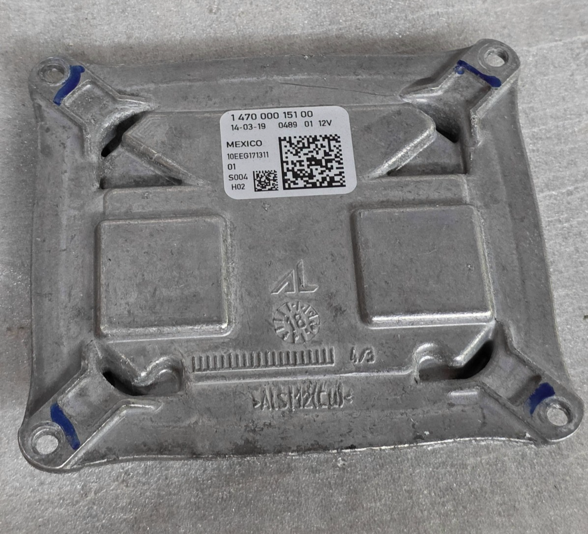 2017-2020 Chrysler Pacifica LED Headlight Module Ballast OEM 147000015100