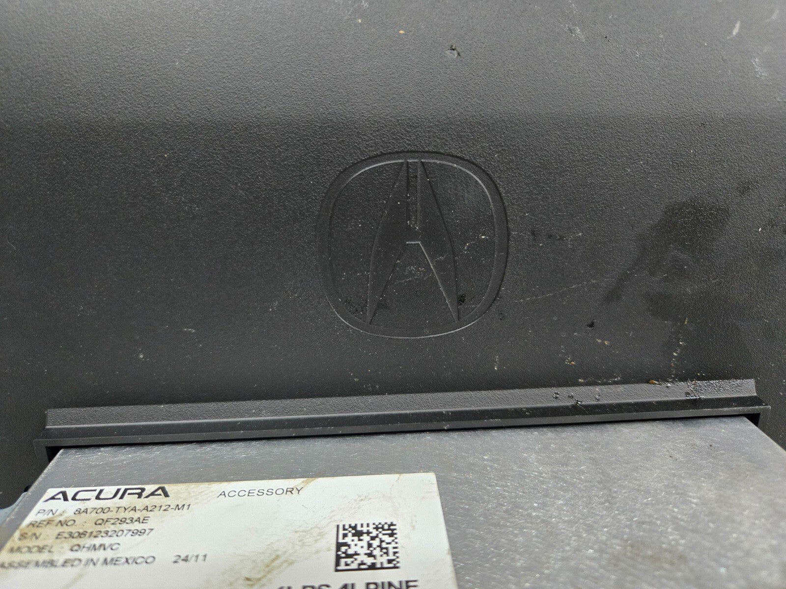 OEM ACURA RADIO NAVIGATION INFORMATION DISPLAY SCREEN GPS 8A700-TYA-A012-M1