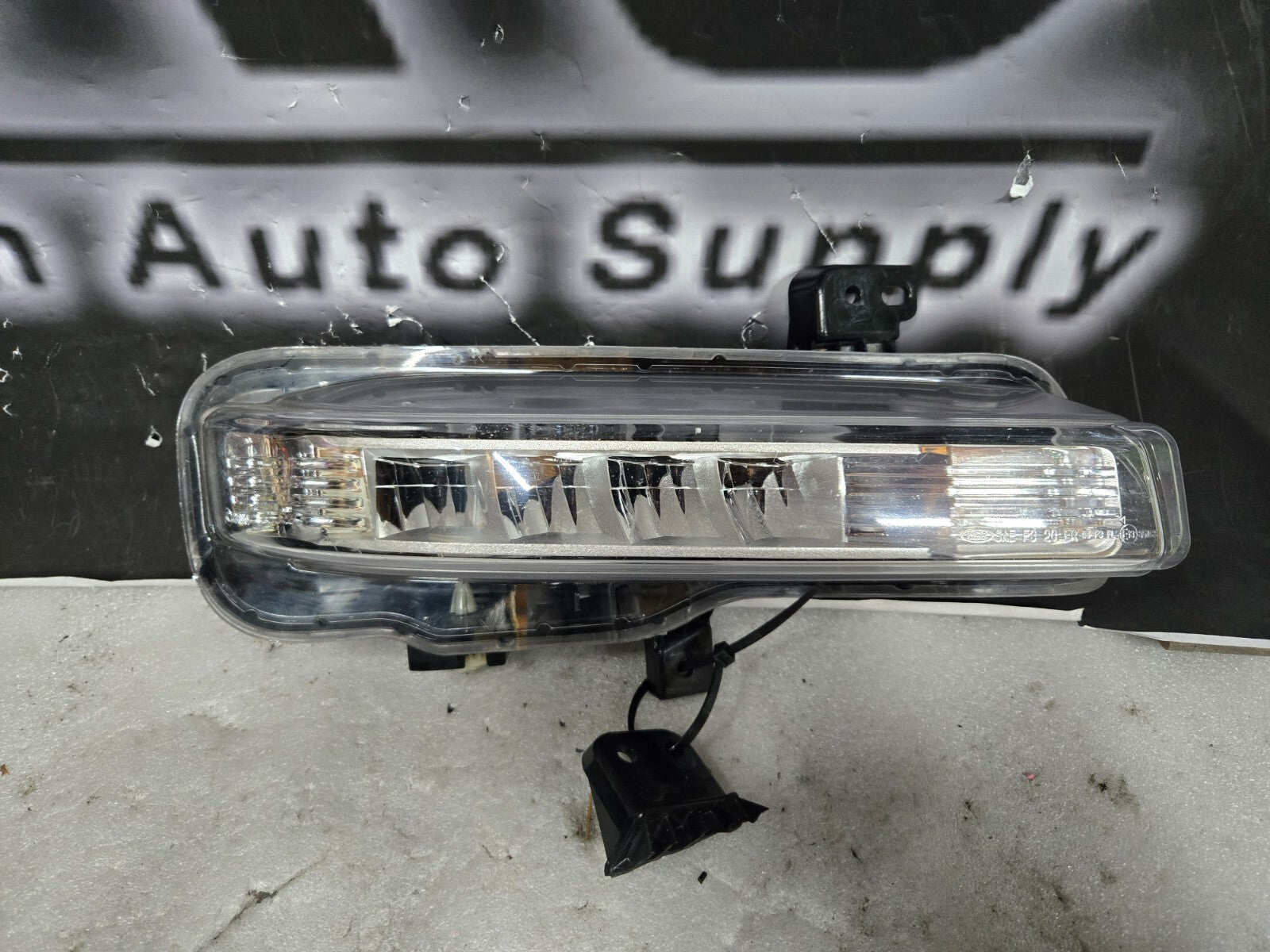 2020-2023 Ford Explorer RH Front Right Passenger LED Fog Light Fog Lamp OEM