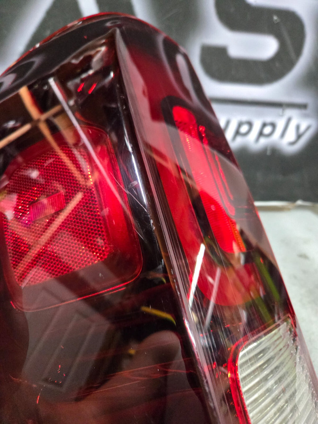 2017-2023 Honda Ridgeline - Taillight Assembly Left LH Driver 33550-T6Z-A03 OEM