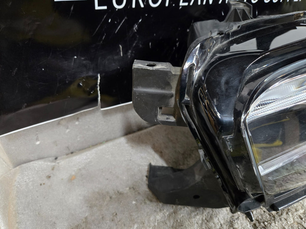 2020 2021 2022 2023 Toyota Tacoma Headlight Left Driver Side Full LED OEM